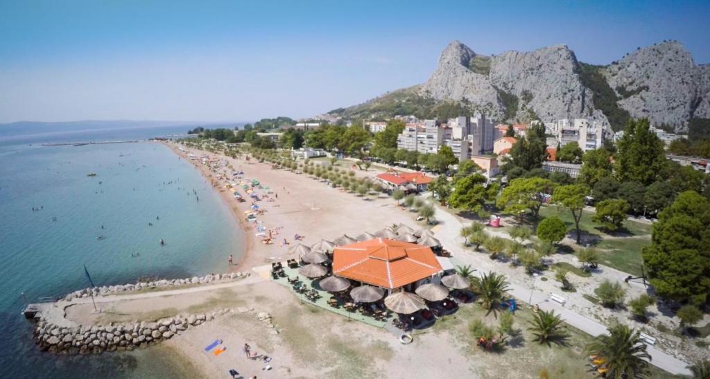 Green 'N Grey Omiš Kültér fotó