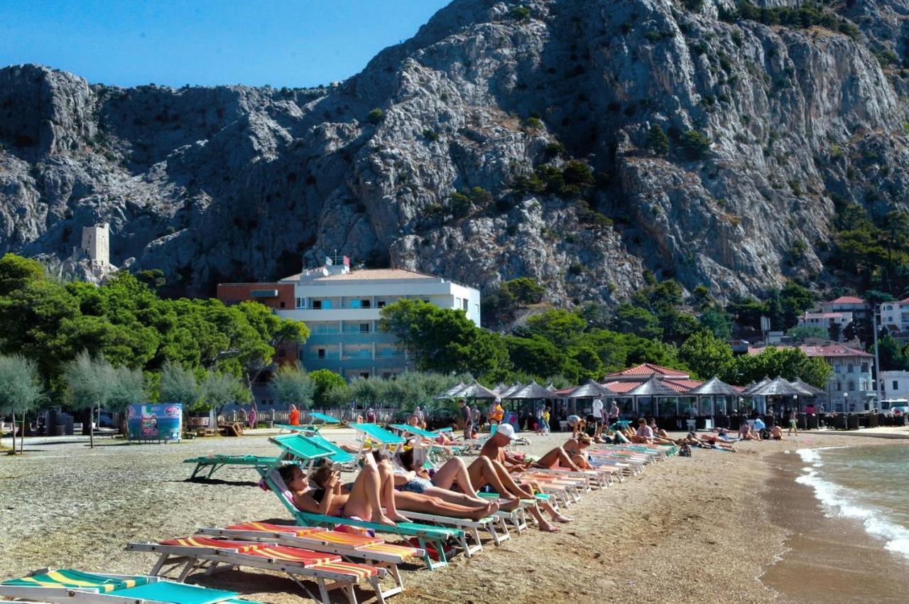 Green 'N Grey Omiš Kültér fotó